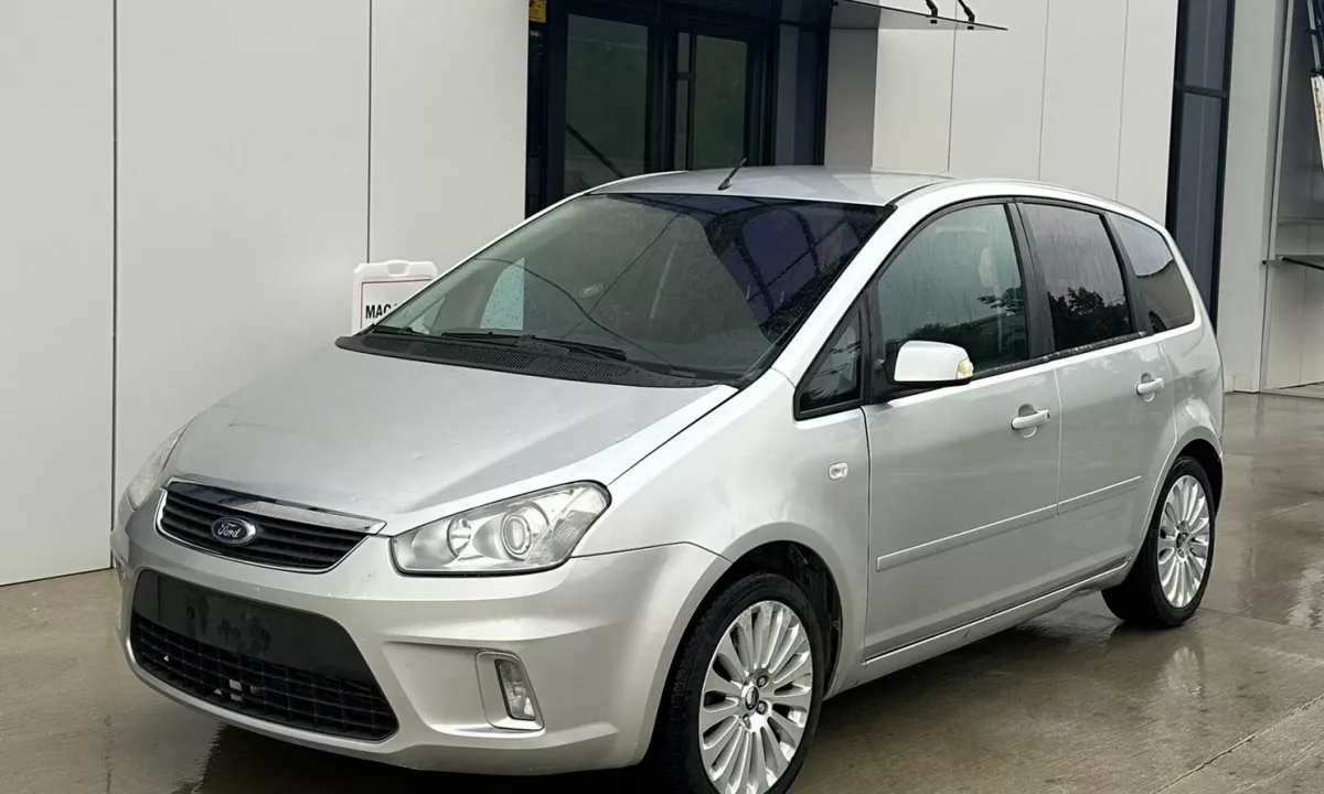 Auto in Vendita a Tirana, Ford, 2010 Diesel,Kambio Manual Pagamento 3,200  Euro.