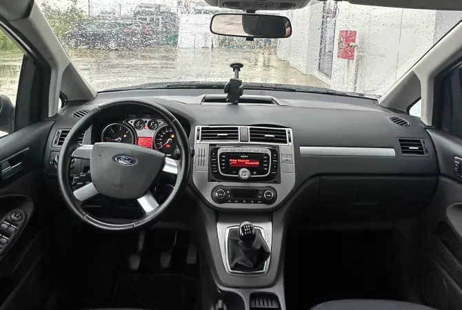 Auto in Vendita a Tirana - 3,200 Euro