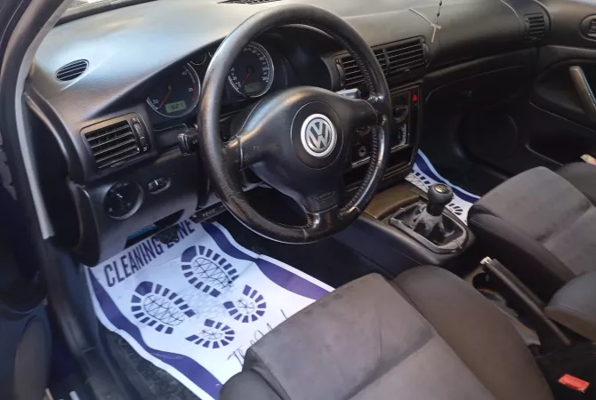 Auto in Vendita a Tirana, Volkswagen, 2003 Diesel,Kambio Manual Pagamento 2,500  Euro.