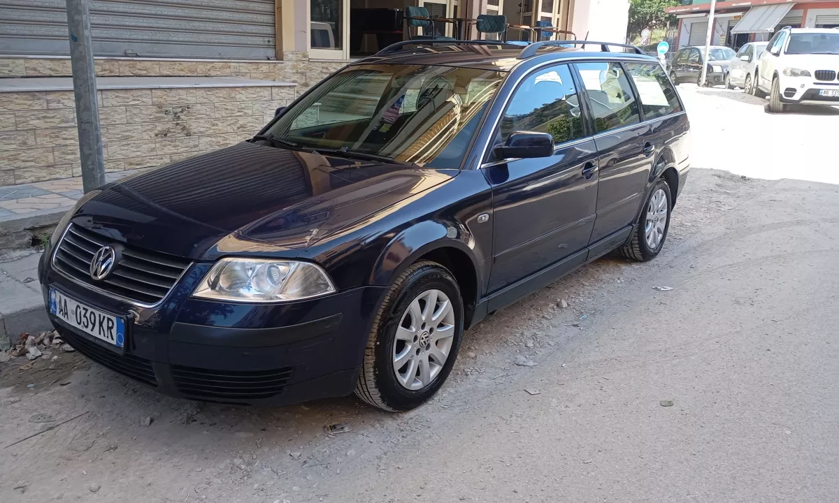 Auto in Vendita a Tirana, Volkswagen, 2003 Diesel,Kambio Manual Pagamento 2,500  Euro.