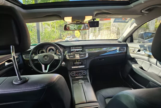 Auto in Vendita a Tirana, Mercedes-Benz, 2014 Diesel,Kambio Automatik Pagamento 12,990  Euro.