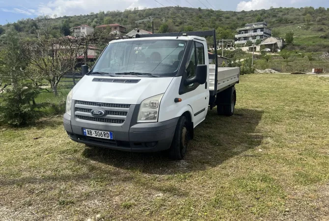 Auto in Vendita a Tirana, Ford, 2013 Diesel,Kambio Manual Pagamento 8,000  Euro.
