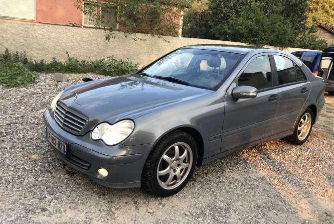 Auto in Vendita a Tirana, Mercedes-Benz, 2004 Diesel,Kambio Automatik Pagamento 3,700  Euro.