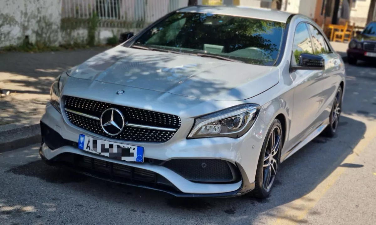 Auto in Vendita a Tirana, Mercedes-Benz, 2017 Benzine,Kambio Automatik Pagamento 23,000  Euro.