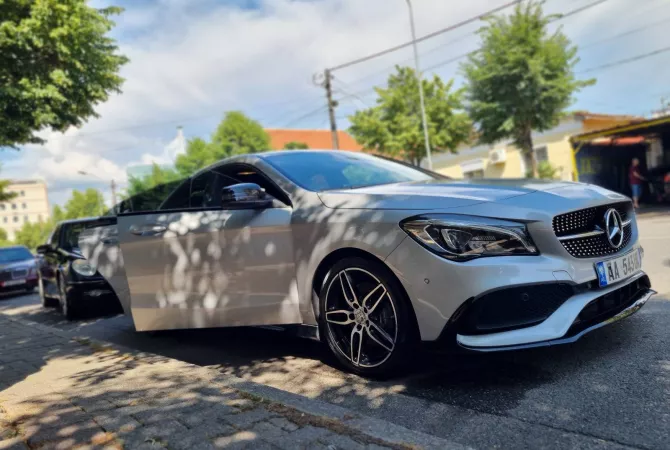 Auto in Vendita a Tirana, Mercedes-Benz, 2017 Benzine,Kambio Automatik Pagamento 23,000  Euro.