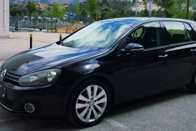 Auto in Vendita a Koriza, Volkswagen, 2006 Diesel,Kambio Automatik Pagamento 5,500  Euro.