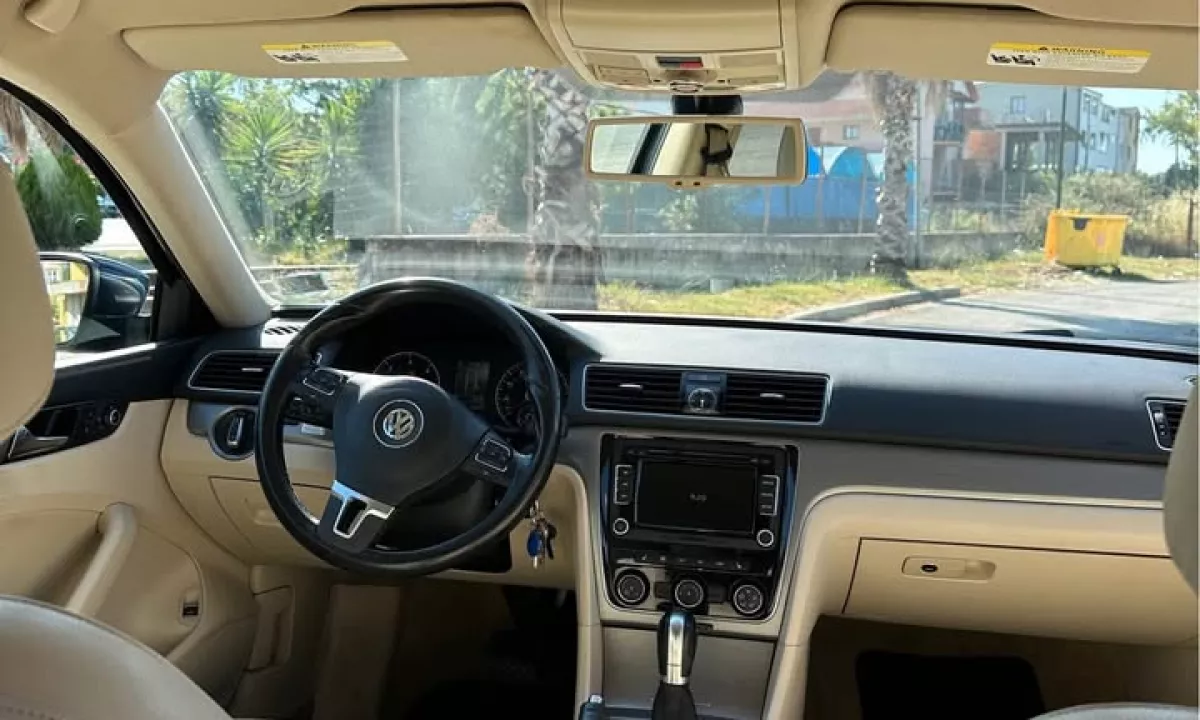 Auto in Vendita a Tirana, Volkswagen, 2014 Diesel,Kambio Automatik Pagamento 7,700  Euro.