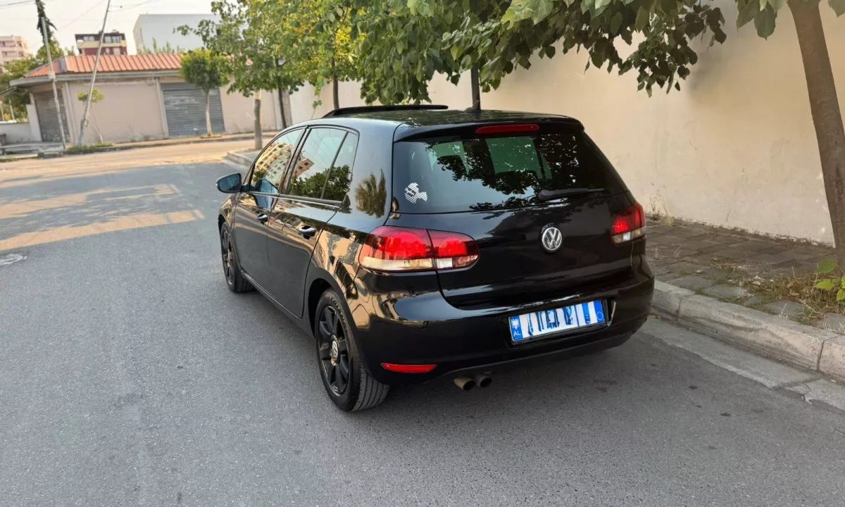 Auto in Vendita a Tirana, Volkswagen, 2011 Diesel,Kambio Automatik Pagamento 6,500  Euro.