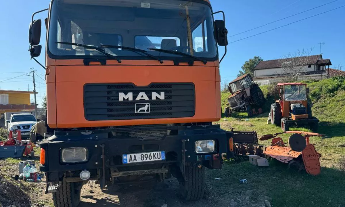 Auto in Vendita a Tirana, Man, 1995 Diesel,Kambio Manual Pagamento 27,000  Euro.