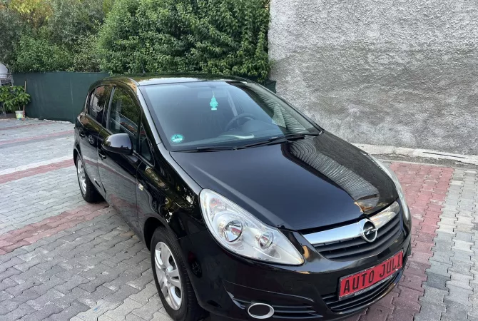 Auto in Vendita a Tirana - 4,000 Euro