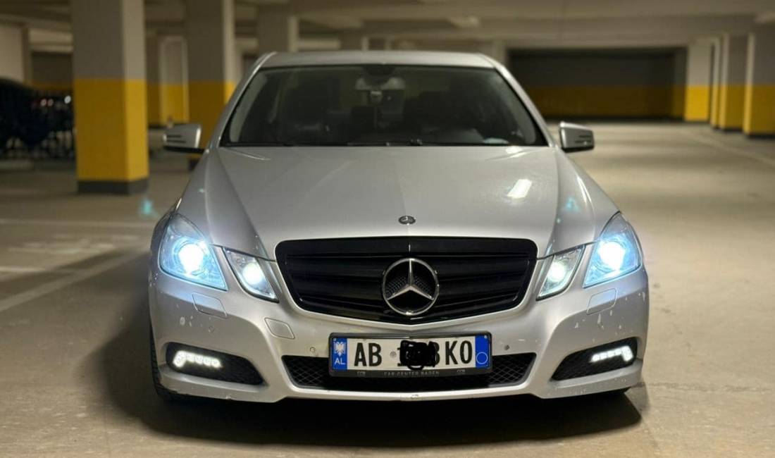 Auto in Vendita a Tirana, Mercedes-Benz, 2009 Diesel,Kambio Automatik Pagamento 8,500  Euro.