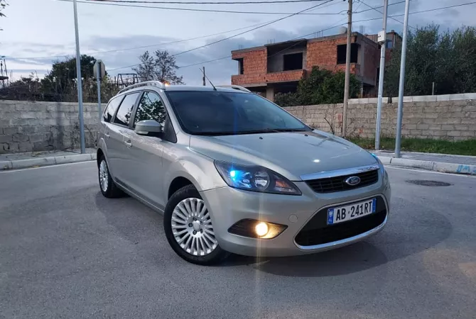 Auto in Vendita a Tirana, Ford, 2010 gasoline-gas,Kambio Manual Pagamento 4,300  Euro.