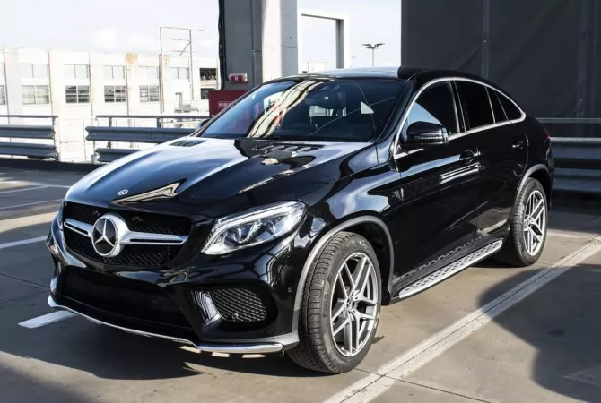 Auto in Vendita a Tirana - 1 Euro