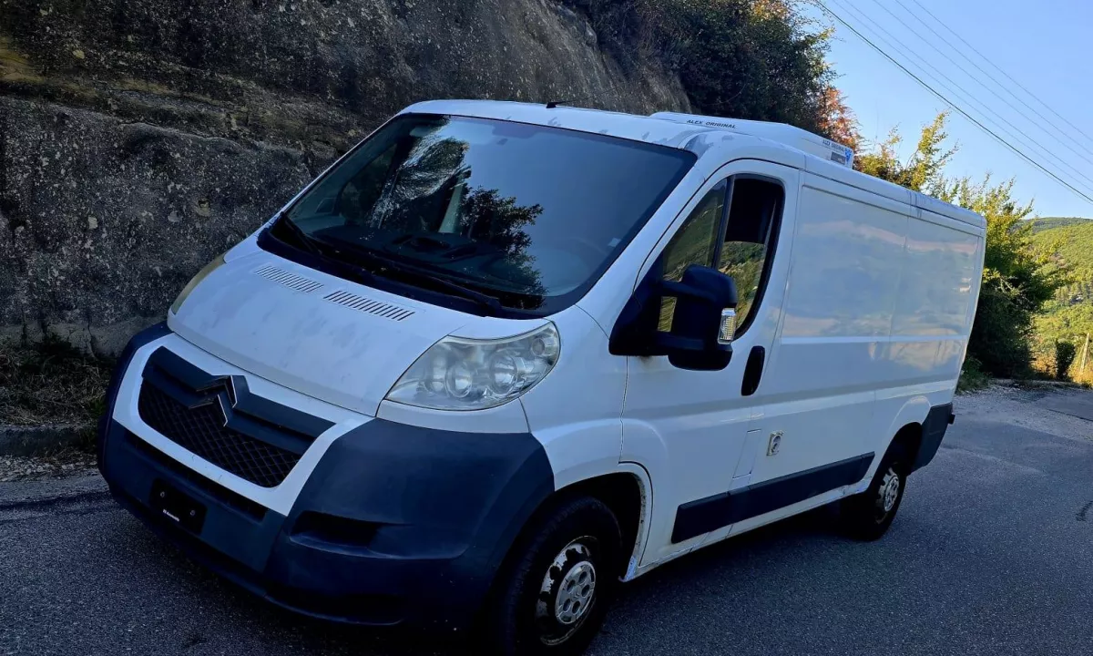 Auto in Vendita a Tirana, Citroen, 2012 Diesel,Kambio Manual Pagamento 630,000  Leke.