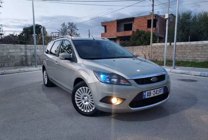 🚗 Ford Focus Titanium – 2.0 Benzin/Gaz – Viti 2010