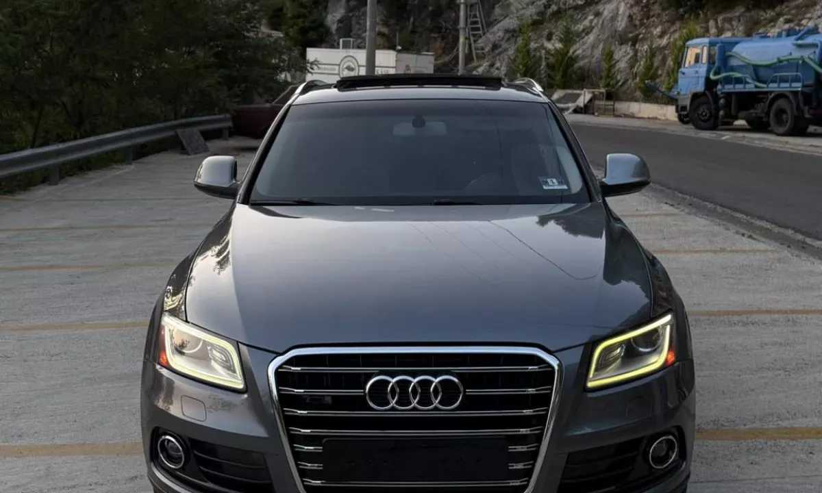 Auto in Vendita a Tirana, Audi, 2013 Benzine,Kambio Automatik Pagamento 9,000  Euro.