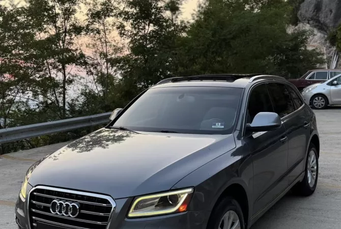 Auto in Vendita a Tirana, Audi, 2013 Benzine,Kambio Automatik Pagamento 9,000  Euro.