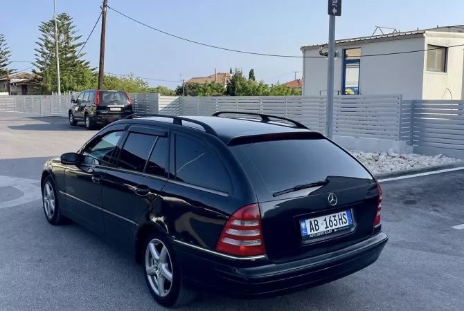 Auto in Vendita a Tirana, Mercedes-Benz, 2002 gasoline-gas,Kambio Automatik Pagamento 300,000  Leke.