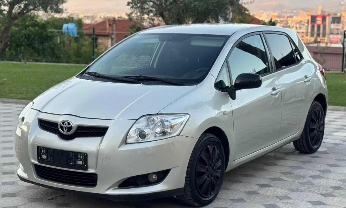 Auto in Vendita a Tirana, Toyota, 2008 Diesel,Kambio Manual Pagamento 4,400  Euro.