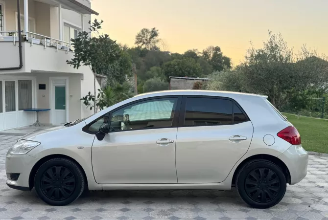 Auto in Vendita a Tirana, Toyota, 2008 Diesel,Kambio Manual Pagamento 4,400  Euro.