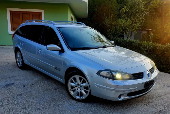 🚗 SHITET / NDERROHET RENAULT LAGUNA AUTOMAT – VITI 2007 🇨🇭