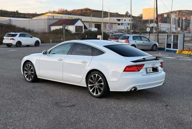 Makina ne shitje ne Tirane - 11,799 Euro