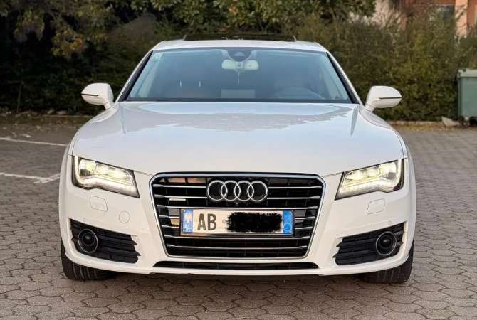 Makina ne shitje ne Tirane - 11,799 Euro