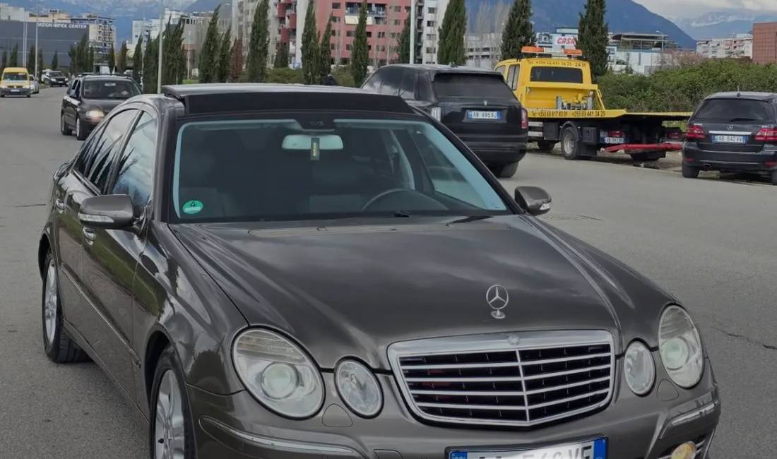 Makina ne shitje ne Tirane, Mercedes-Benz, 2007 Diesel,Kambio Automatik Pagesa 6,300  Euro.