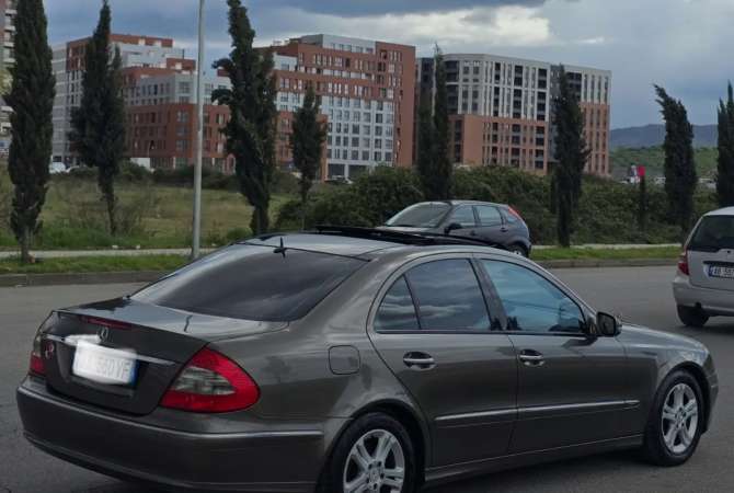 Makina ne shitje ne Tirane, Mercedes-Benz, 2007 Diesel,Kambio Automatik Pagesa 6,300  Euro.