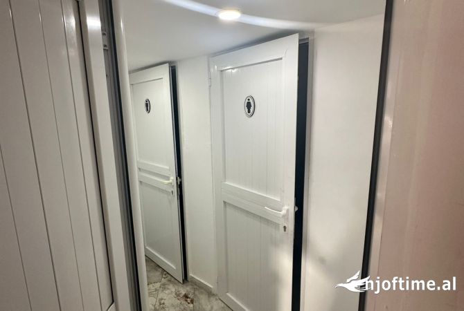 JEPET DYQAN ME QERA TE 21 DHJETORI