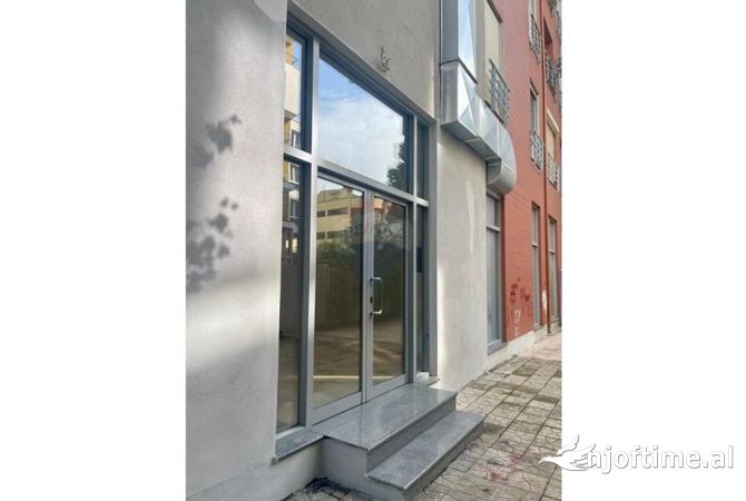 Business Property in Sale 1+1 in Tirana - 99,000 Euro