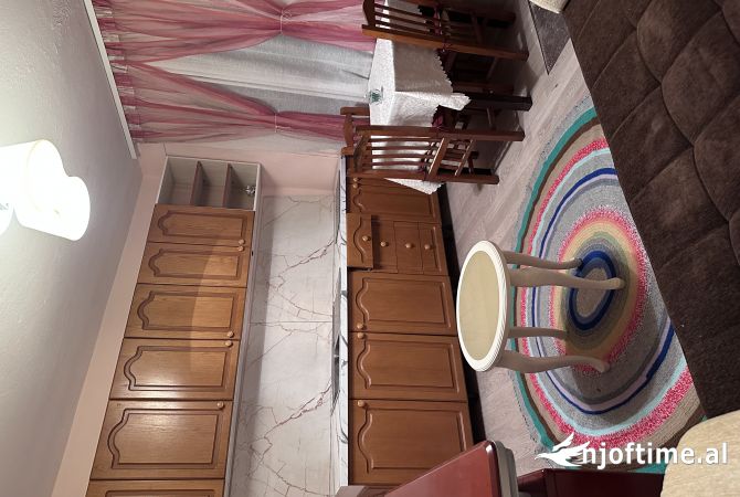 Casa privata/Indipendente in affitto a Tirana 1+1, Arredato