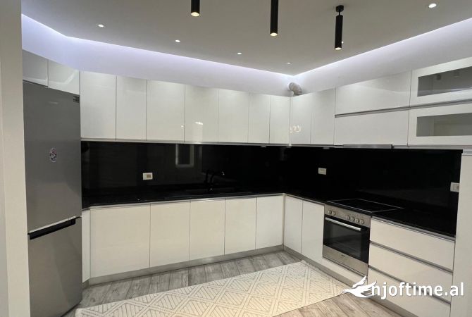 Shitet super apartament 2+1 në Astir!