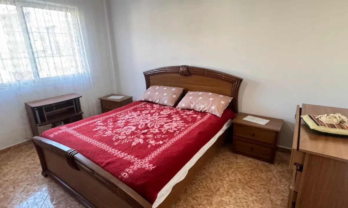 Shtepi me qera Apartament ne Tirane, 1+1, Mobilimi E mobiluar, Pagesa 35,000  Leke.