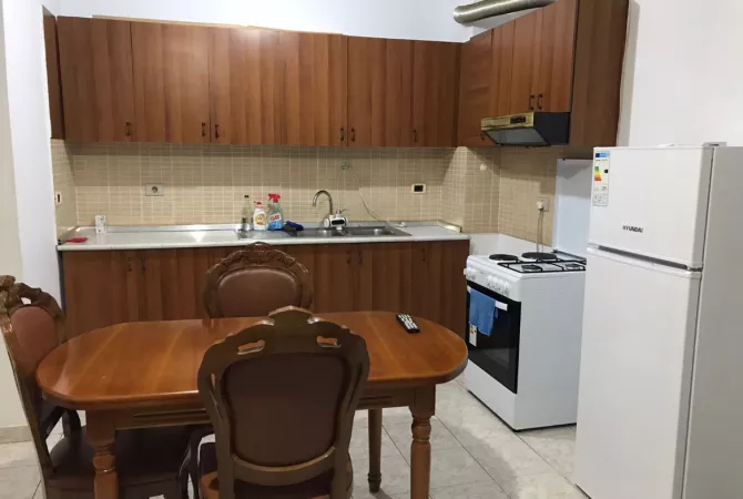 Jepet me qera apartament 1+1 te Ish-Parku!