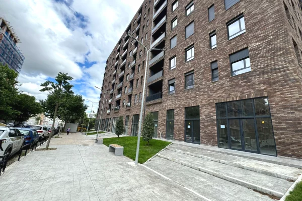 Shtepi me qera Apartament ne Tirane, 2+1, Mobilimi Pjeserisht e mobiluar, Pagesa 500  Euro.