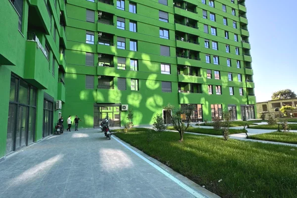 Shtepi me qera Apartament ne Tirane, 2+1, Mobilimi Pjeserisht e mobiluar, Pagesa 500  Euro.