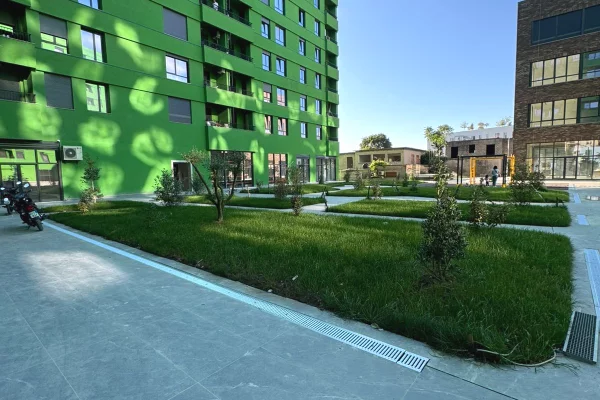 Shtepi me qera Apartament ne Tirane, 2+1, Mobilimi Pjeserisht e mobiluar, Pagesa 500  Euro.