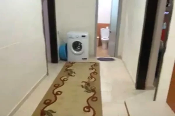 Shtepi me qera Apartament ne Tirane, 2+1, Mobilimi E mobiluar, Pagesa 40,000  Leke.