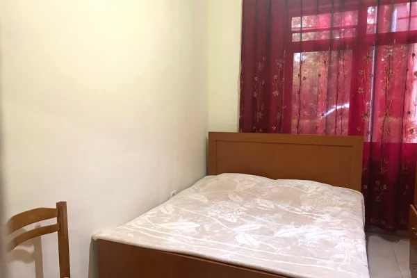 Shtepi me qera Apartament ne Tirane, 2+1, Mobilimi E mobiluar, Pagesa 40,000  Leke.