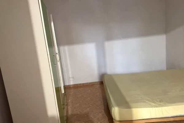Shtepi me qera Shtepi Private ne Tirane, Garsoniere, Mobilimi E mobiluar, Pagesa 26,000  Leke.