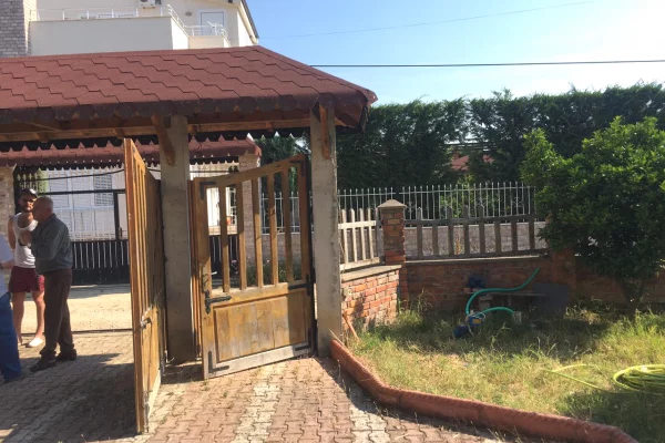 Shtepi ne shitje Shtepi Private ne Durres, 5+1, Mobilimi E mobiluar, Pagesa 225,000  Euro.