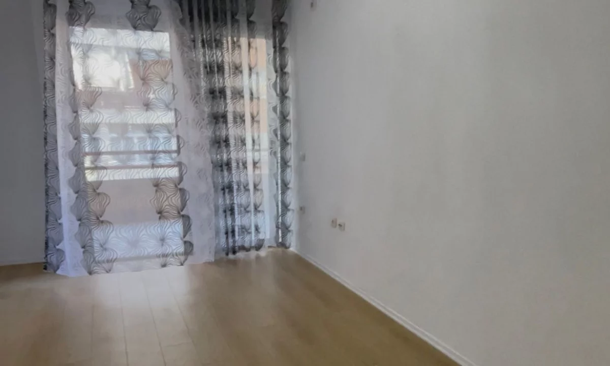 Appartamento in vendita a Tirana 2+1, Vuoto