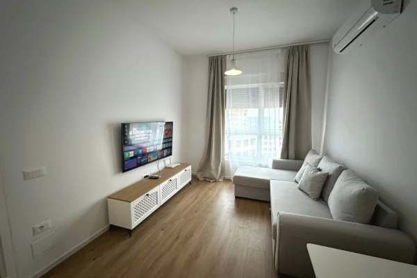 Apartament 1+1 +Parkim me qira