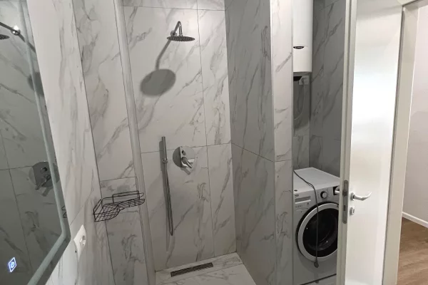 Shtepi me qera Apartament ne Tirane, 2+1, Mobilimi E mobiluar, Pagesa 45,000  Leke.