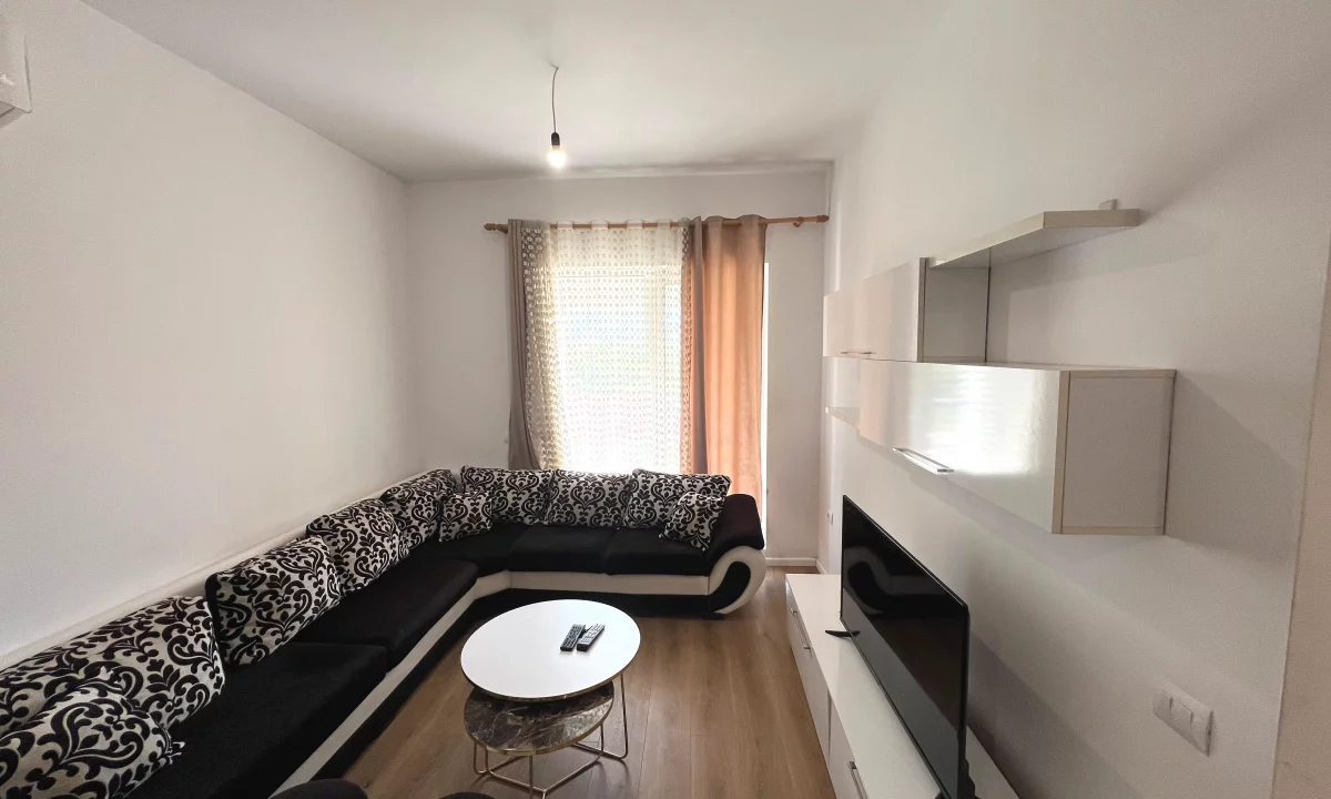 Shtepi me qera Apartament ne Tirane, 2+1, Mobilimi E mobiluar, Pagesa 45,000  Leke.