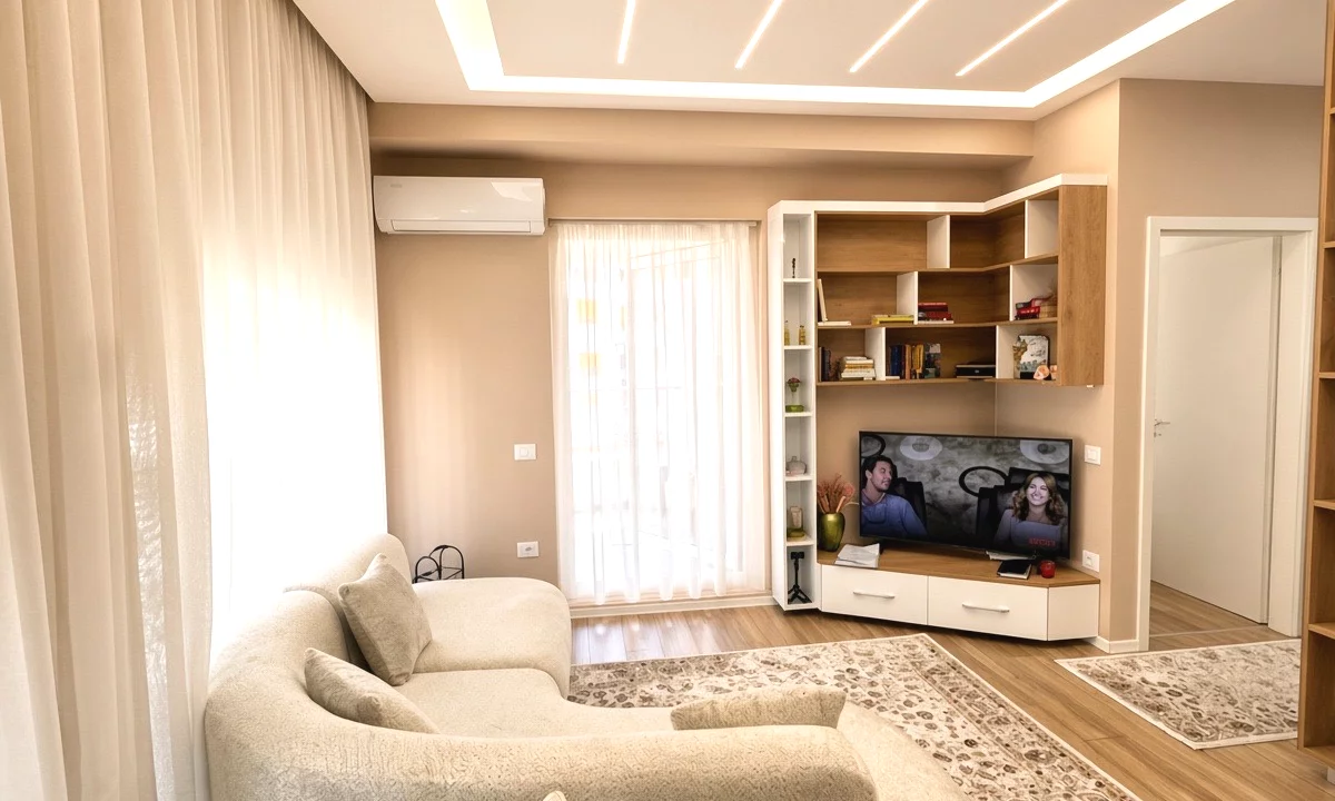 Shtepi ne shitje Apartament ne Tirane, 1+1, Mobilimi E mobiluar, Pagesa 15,300,000  Leke.