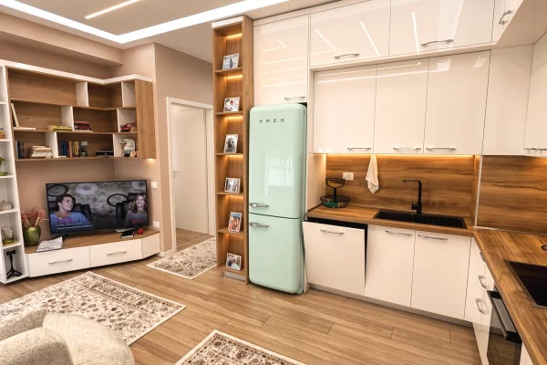 Shtepi ne shitje Apartament ne Tirane, 1+1, Mobilimi E mobiluar, Pagesa 15,300,000  Leke.