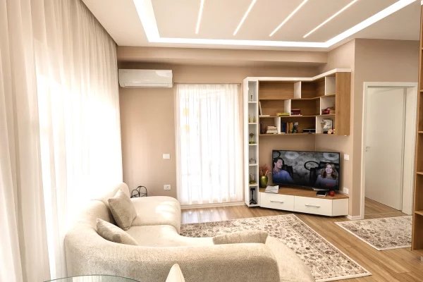 Shtepi ne shitje Apartament ne Tirane, 1+1, Mobilimi E mobiluar, Pagesa 15,300,000  Leke.