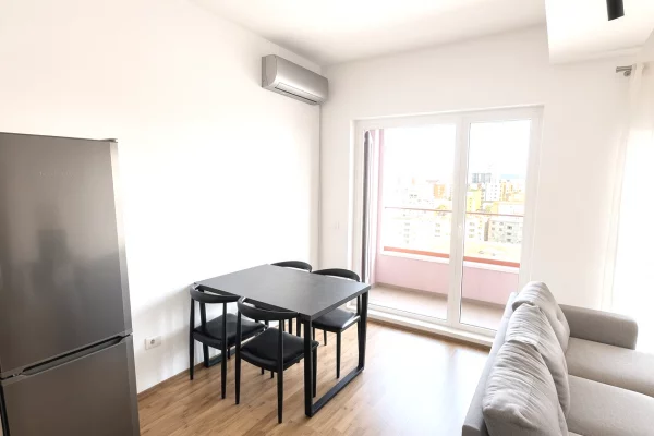 Shtepi ne shitje Apartament ne Tirane, 1+1, Mobilimi E mobiluar, Pagesa 11,500,000  Leke.